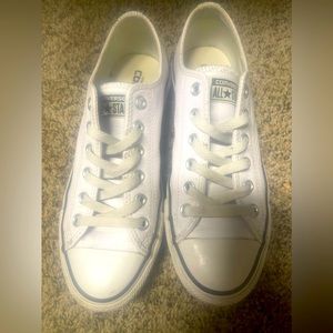 Women’s Converse White Leather Shoes
